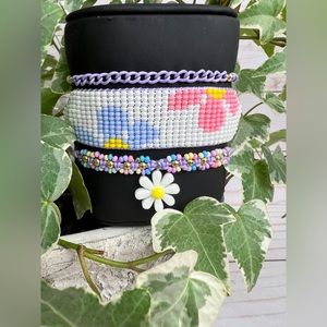 Retro 70's Inspired Bracelet Set - Daisy Theme Layered Bracelets